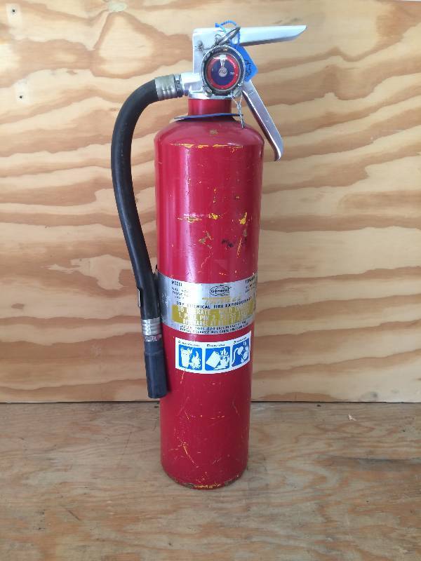 lot 15 image: Fire Extinguisher