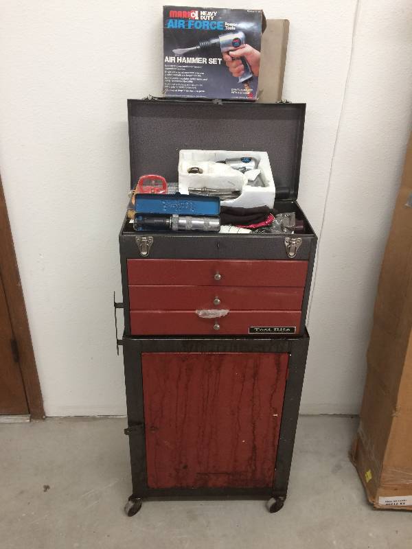 lot 23 image: Tool Cabinet and Tools