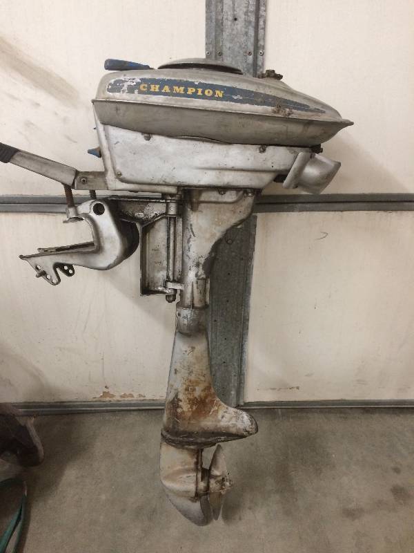 lot 42 image: Champion Outboard Motor