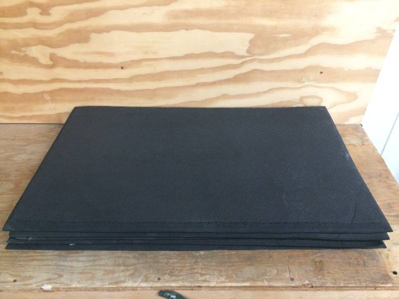 lot 45 image: Fatigue Work Mats