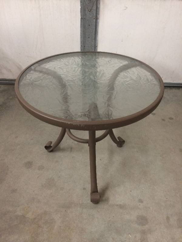 lot 58 image: Patio Table