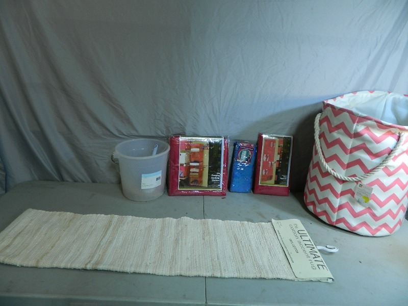 lot 9 image: New Rug and Organizers