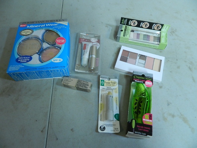 lot 14 image: New Makeup