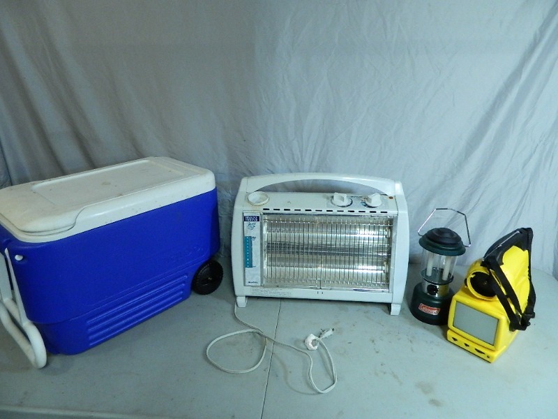 lot 60 image: Heater, Cooler, and More