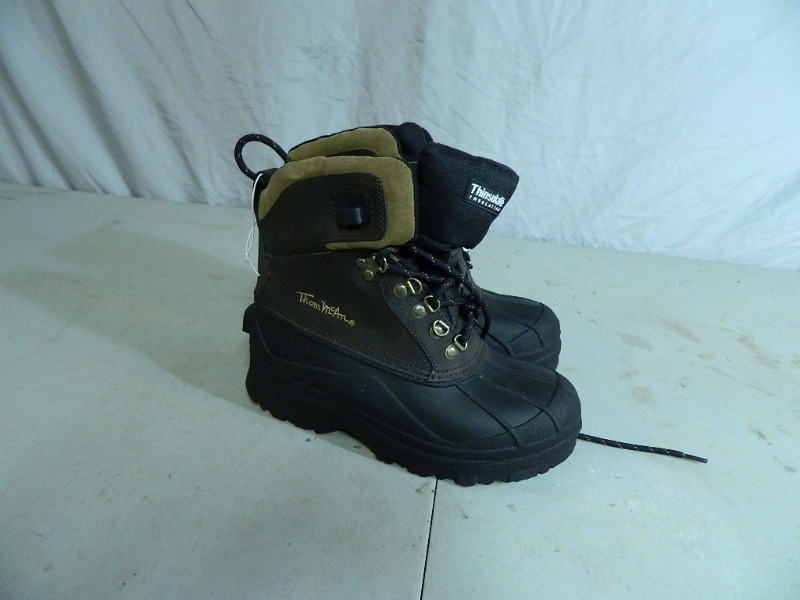 lot 72 image: New Boots