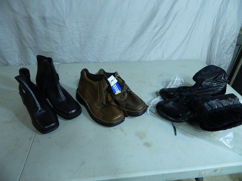 lot 86 image: 3 New Pairs of Womens Boots