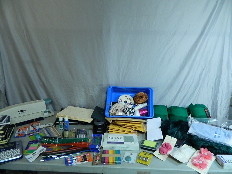 lot 103 image: Craft and Office Items