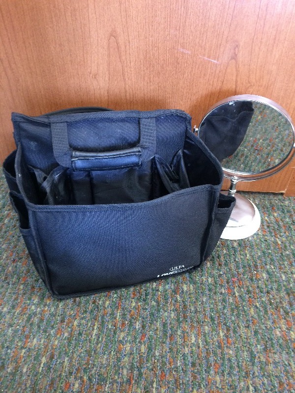 lot 5 image: Ulta Organizer with Mirror