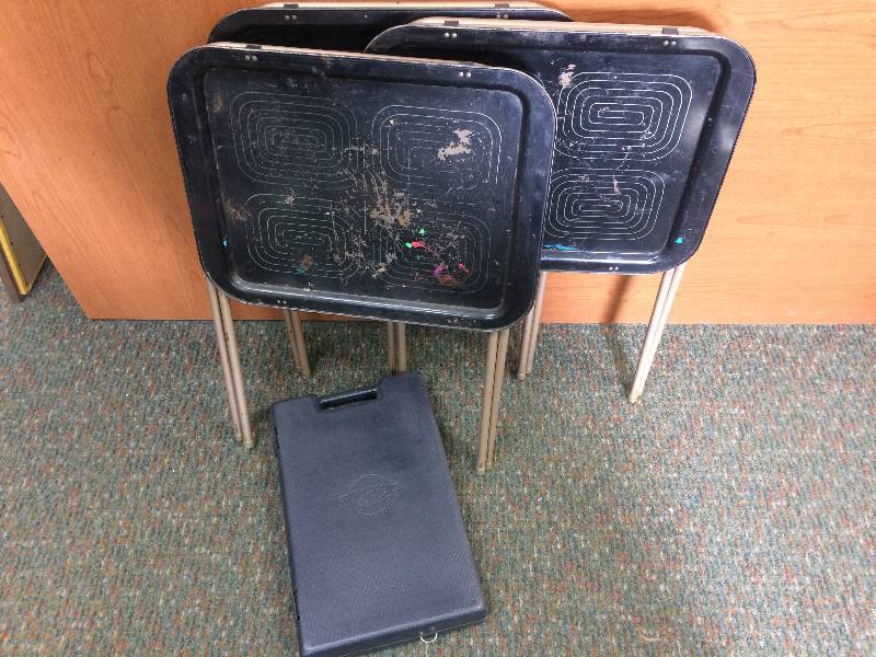 lot 27 image: TV Trays and