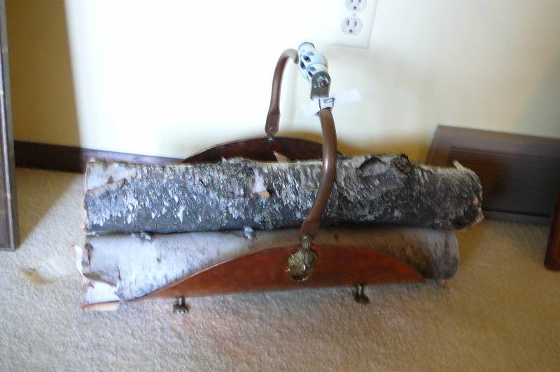 lot 19 image: Fireplace Decor