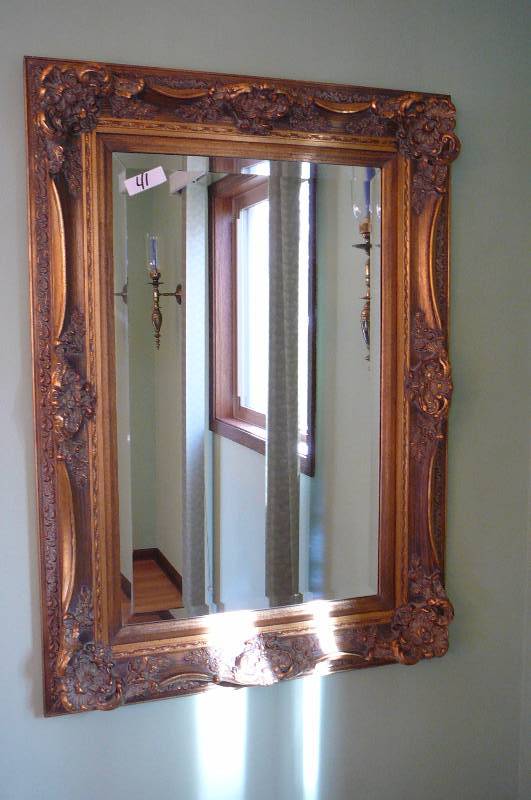 lot 41 image: Framed Mirror