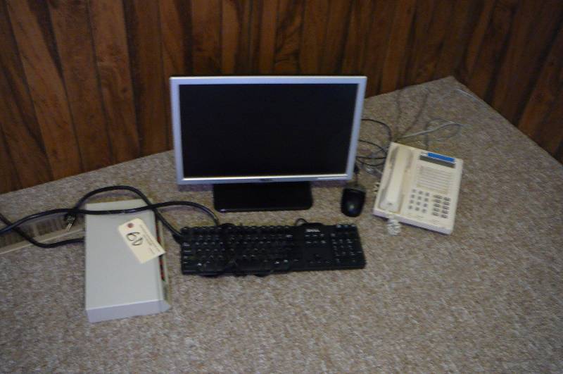 lot 60 image: Lot of Office items