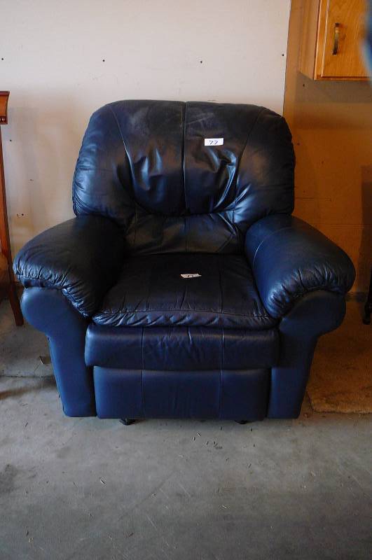 lot 77 image: Leather Rocking Chair