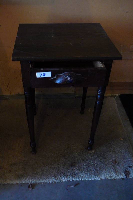 lot 78 image: Vintage Table