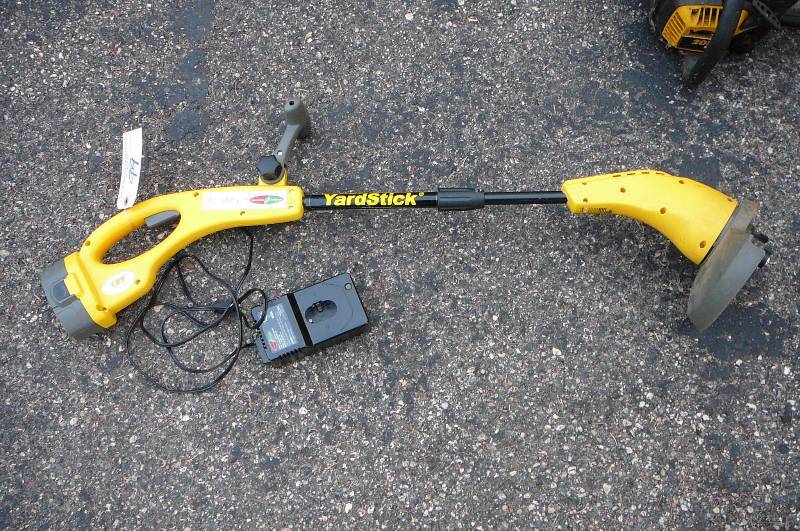 lot 99 image: Yard Stick
