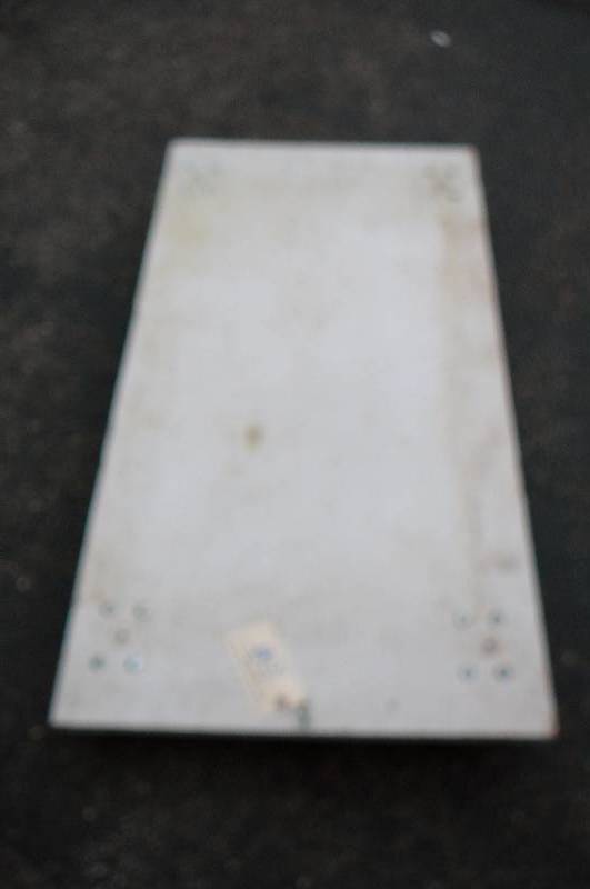 lot 108 image: Board with wheels