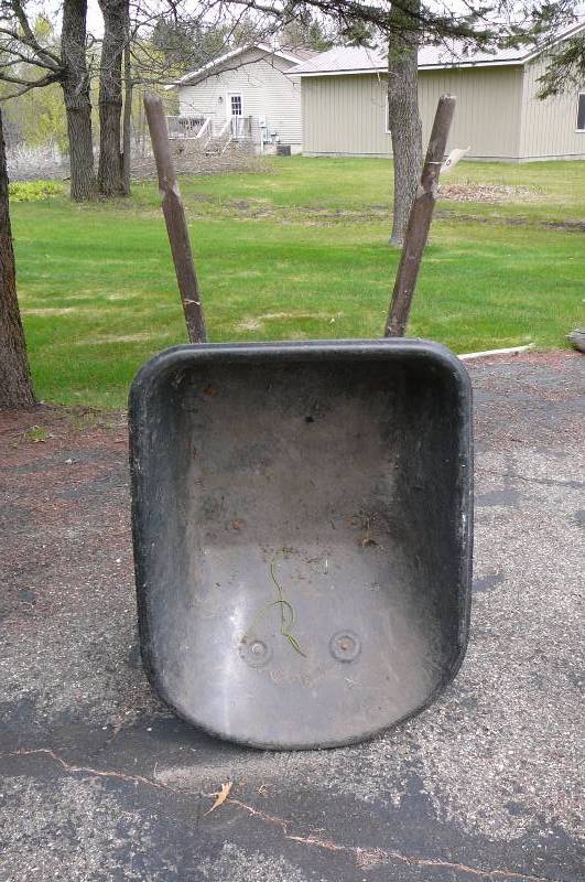 lot 162 image: Wheel barrel