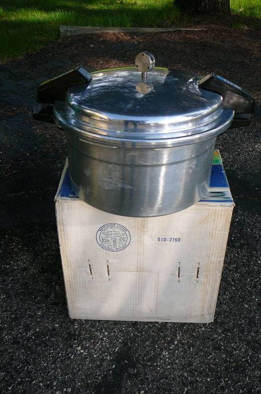 lot 200 image: Pressure Canner