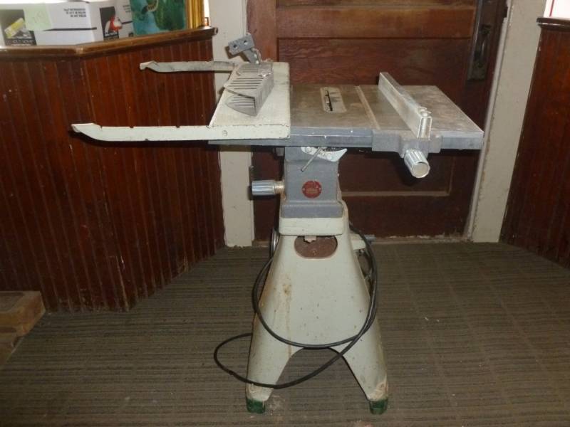 lot 2 image: Table Saw