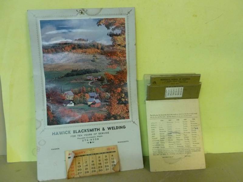 lot 35 image: Vintage Calendar