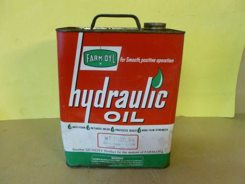 lot 37 image: Vintage Oil Can