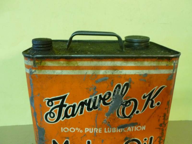 lot 38 image: Vintage Oil Can
