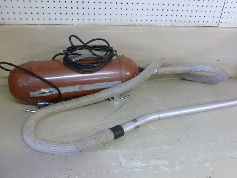 Vintage Torpedo Vacuum