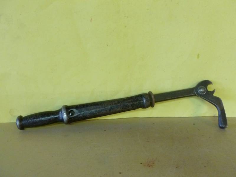 vintage nail puller