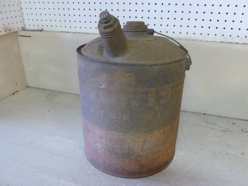 Vintage Oil Can