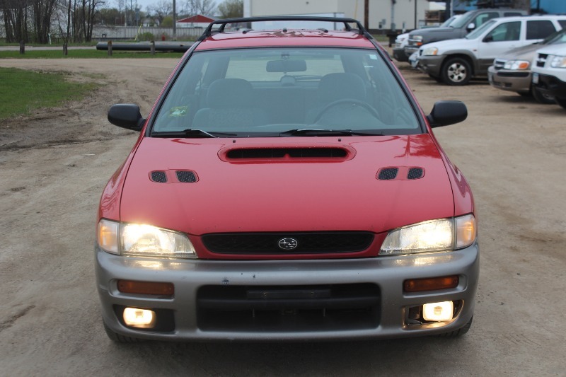 lot 1475 image: 1998 Subaru Impreza Outback AWD