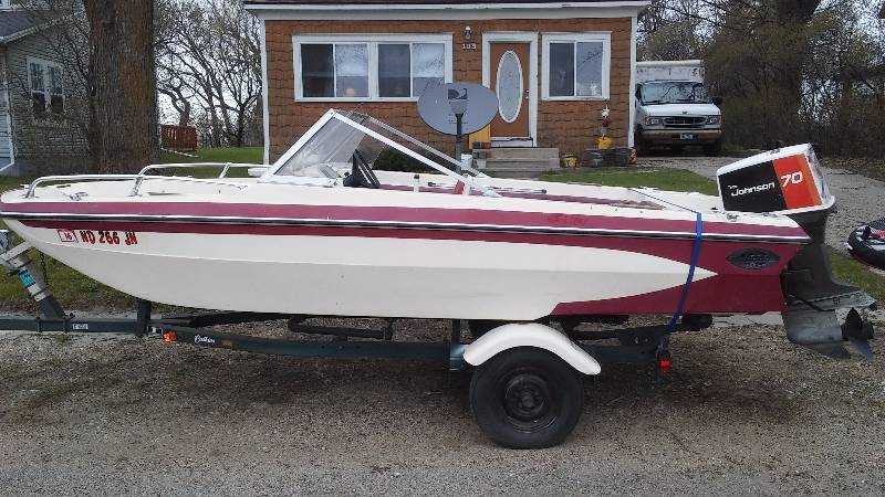 lot 2 image: Glastron 156 Open Bow w 70HP Johnson (Boat & Motor Only)