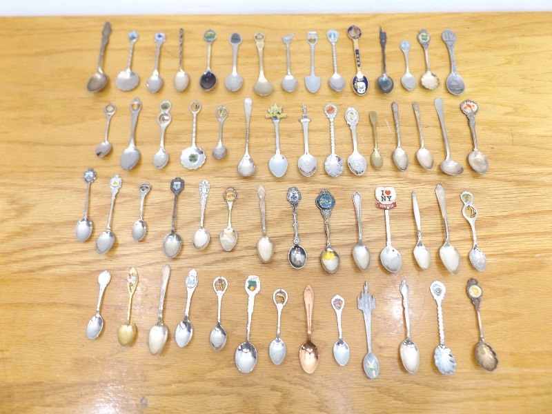 50 AntiqueVintage Souvenir Spoons from Around the World&nbsp