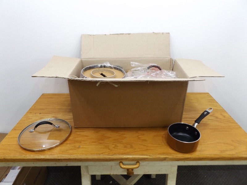 New in Box 9 Piece Cooks Essentials Pots and Pans
