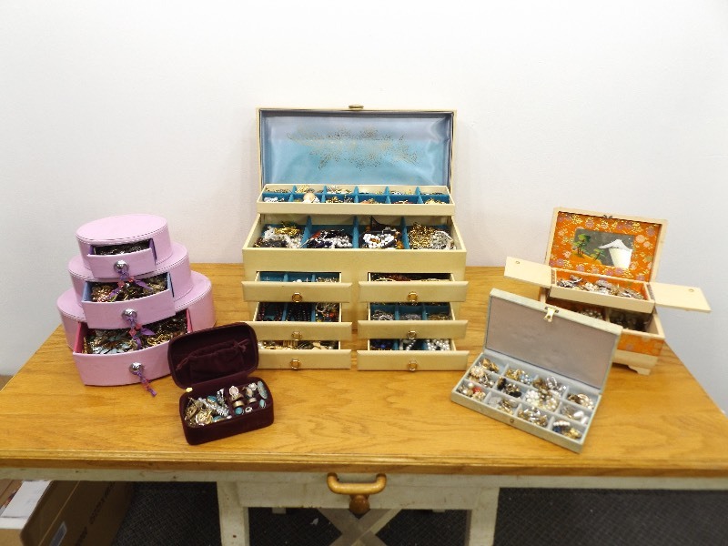 5 Jewelry Boxes Filled with Costume Jewelry&nbsp