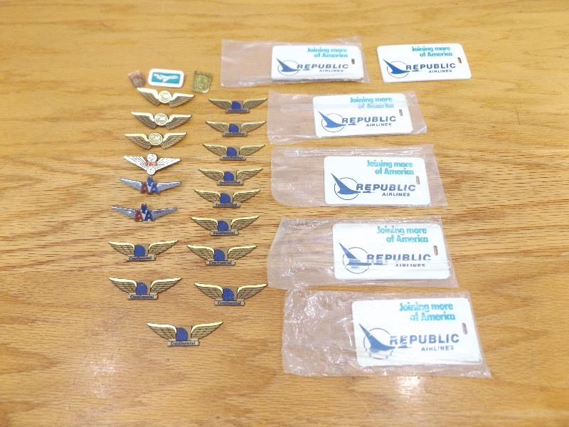 Lot of Vintage Airline Pin Backs, etc.
