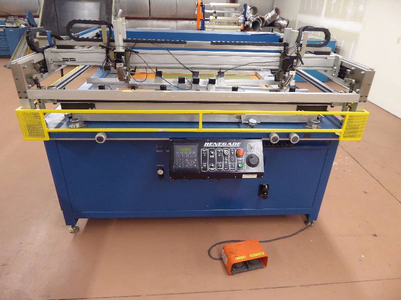 lot 3 image: 2003 M&R Renegade 4056 Flatbed Graphics Press