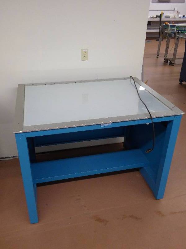 lot 18 image: Light Table
