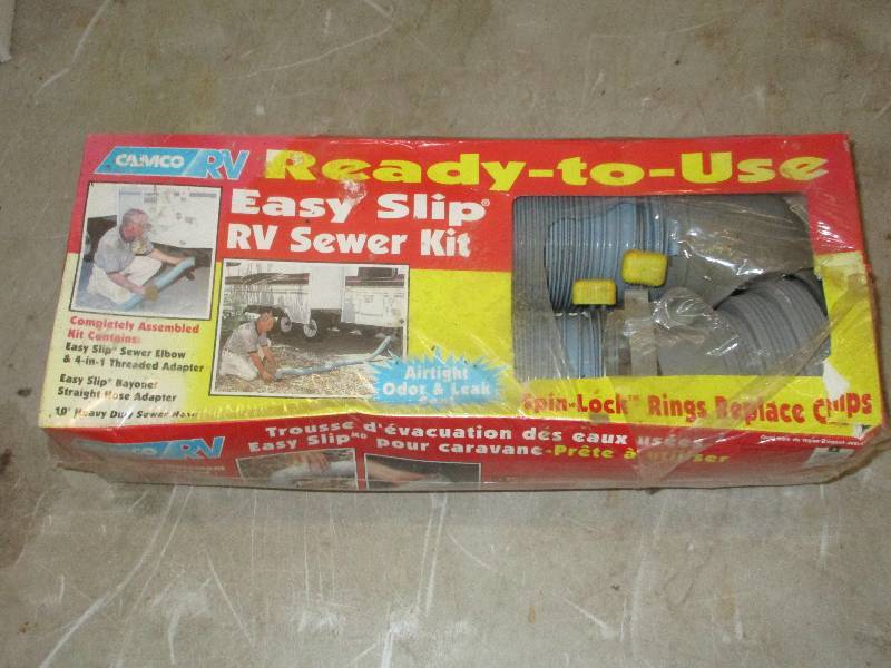 lot 33 image: RV sewer kit - NEW