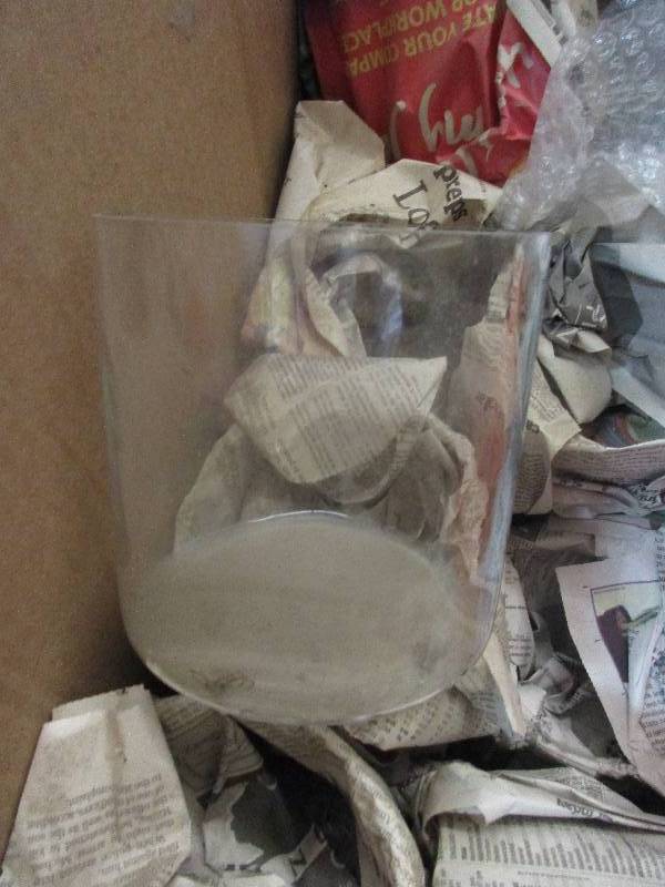 lot 88 image: 24 clear glass candle holders 5 wide 5 tall