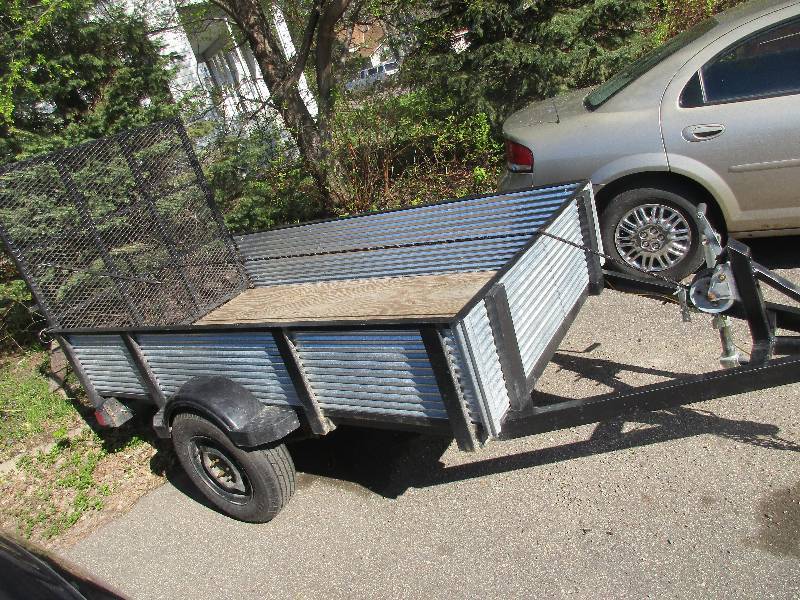 lot 3 image: 46 X 8 TRAILER - NEW TIRES - NO RUST - 34 TREATED WOOD FLOOR, 1 TON AXLES