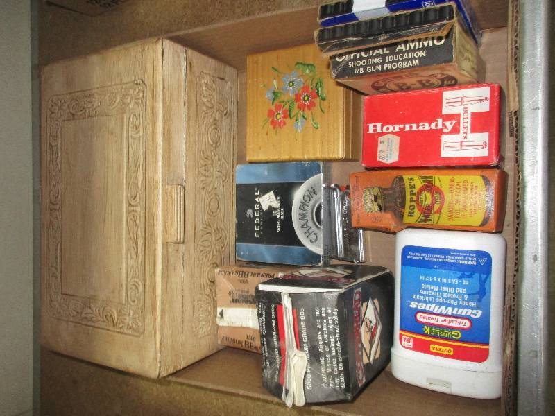 lot 98 image: Gun cleaning kit- BBs - ammunition reload primers - clip - vintage wood boxes