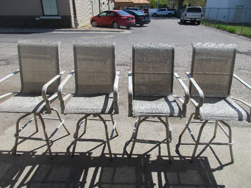 lot 122 image: 4 outdoor bar chairs