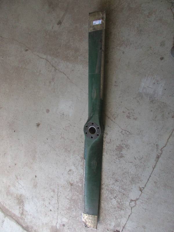 lot 1-4 image: VINTAGE 6 WOOD AIRPLANE PROPELLER
