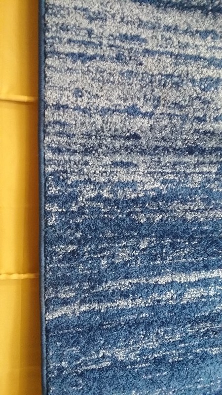 lot 20 image: Area Rug