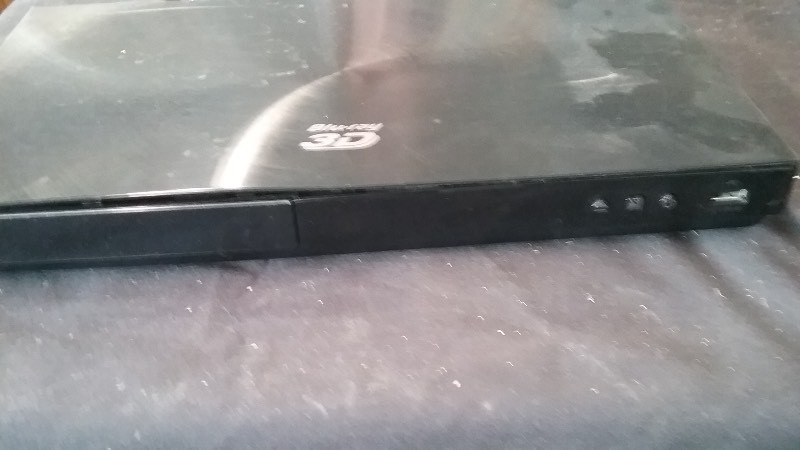 lot 25 image: Samsung 3D Blu Ray