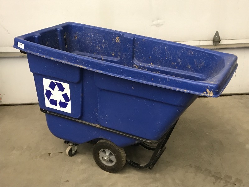 lot 17 image: Rolling Recycle Dump Cart