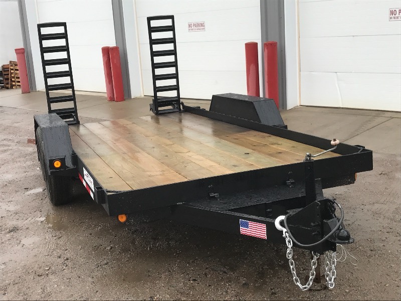 lot 2 image: 2017 Tandem Axle Equipment Trailer--RESERVE HAS BEEN MET