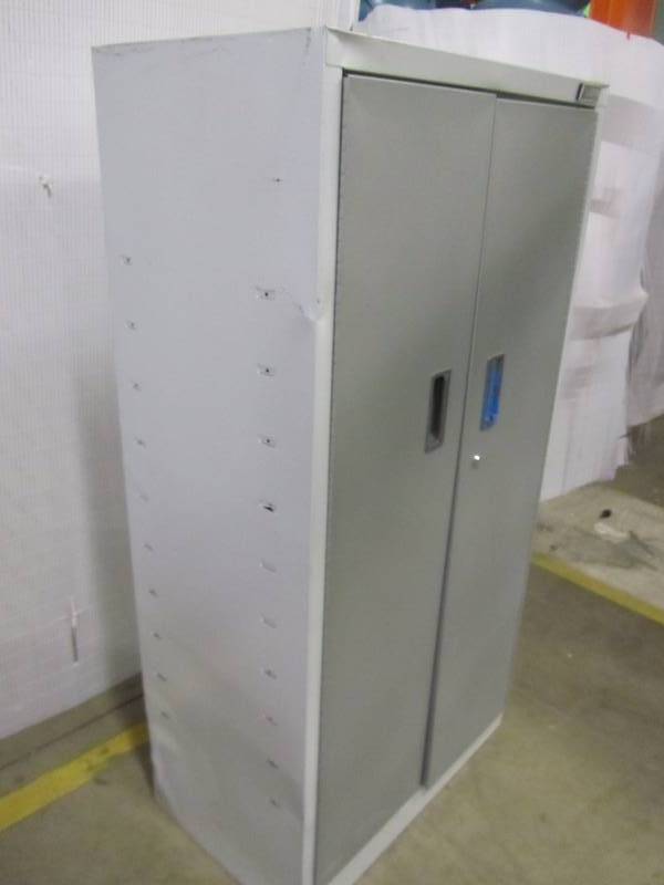 lot 39 image: gladiator premier series 59.5(h) x 30(w) x 18(d) steel rolling garage cabinet in white
