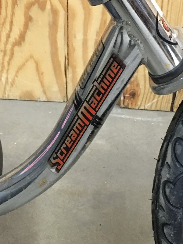 Razor Scream Machine Tricycle, Need... Loretto Equipment 341 KBID