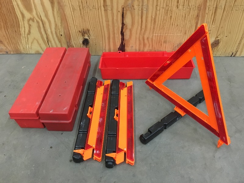 lot 34 image: (3) 3-Packs Of Emergency Roadside R...